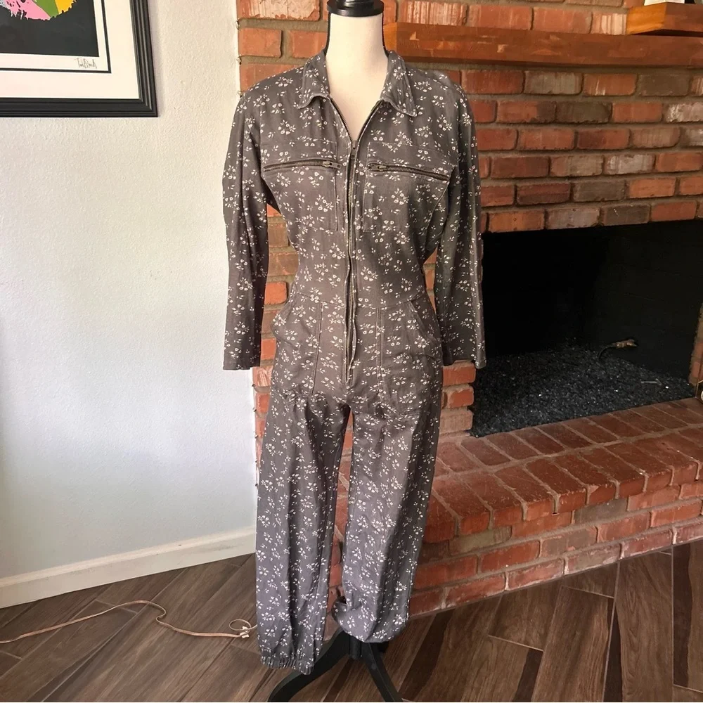 Jen’s Pirate Booty Floral Print Long Sleeve Jumper in Gray Sz XS